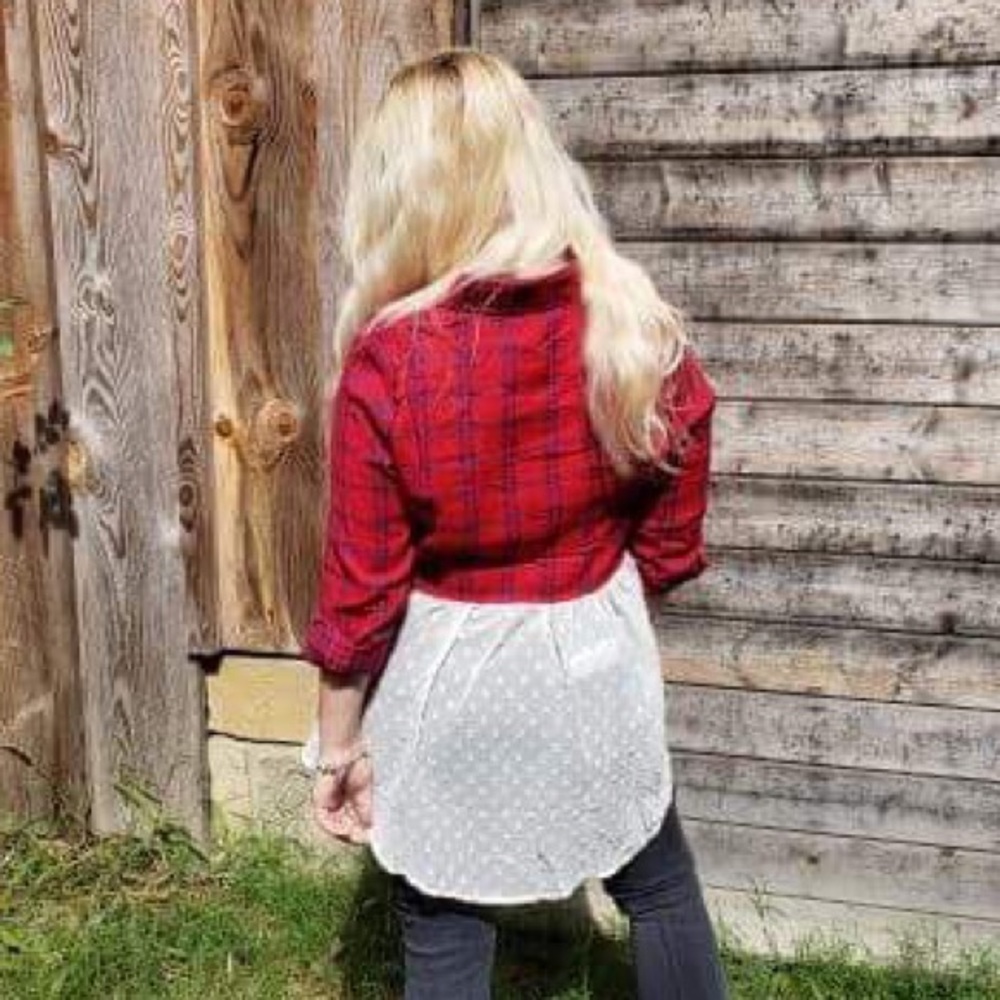Closet clear π¨ plaid button down longsleeve - Picture 5 of 6